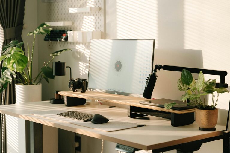 Tips for Creating a Relaxing Home Workspace to Boost Productivity